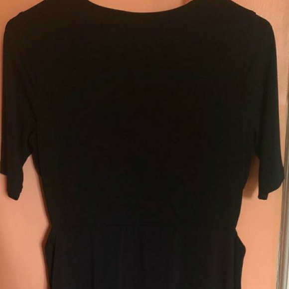 Beautiful Casual Dress - Picture 2 of 8